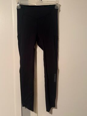 Gymshark Black Full-Length Performance Leggings EUC size Medium